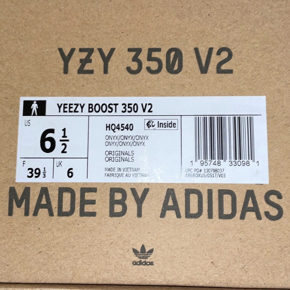 Onyx Yeezy boost 350 v2 Size:6.5mens - Picture 6 of 6
